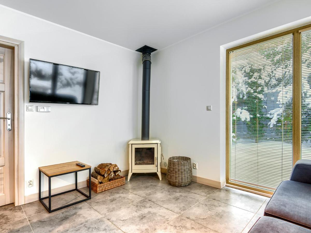 Mazursko - Komfortowe Apartamenty Nad Jeziorem, Sauna, Kominki Na Parterze Kretowiny Luaran gambar