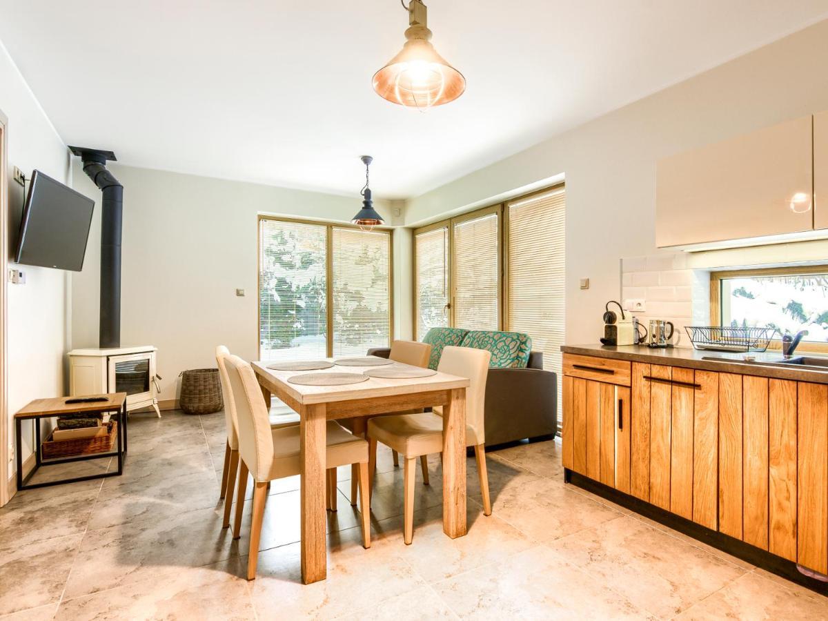 Mazursko - Komfortowe Apartamenty Nad Jeziorem, Sauna, Kominki Na Parterze Kretowiny Luaran gambar