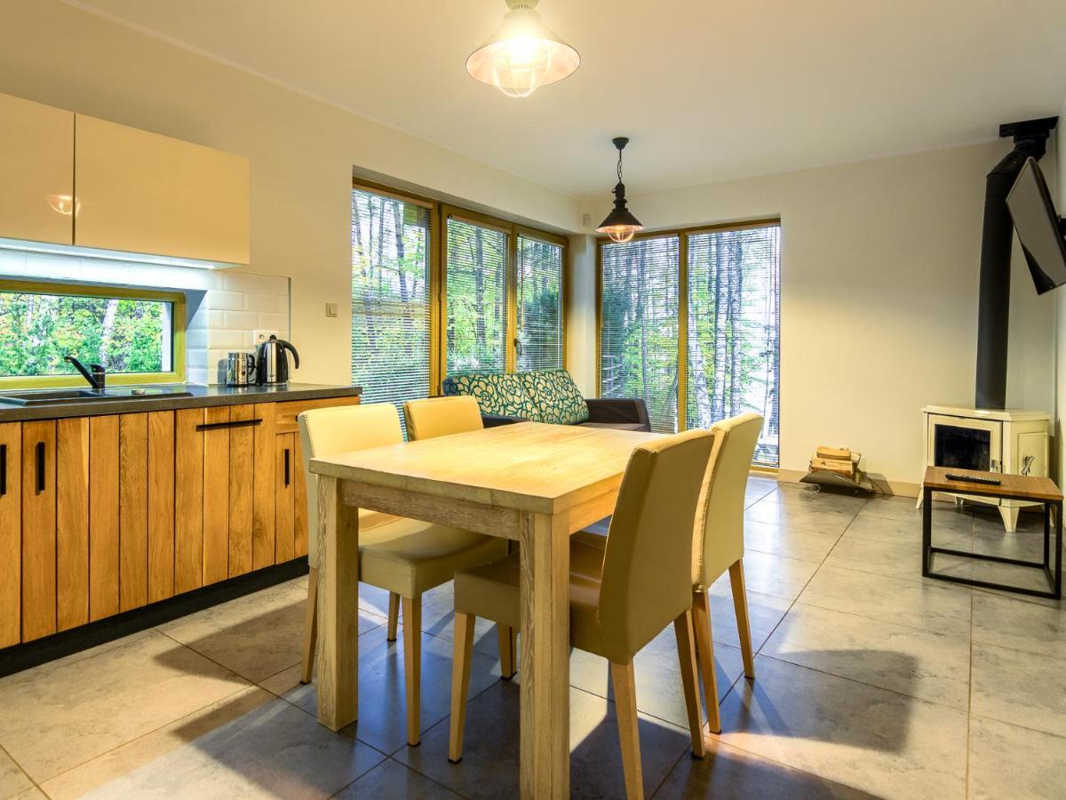 Mazursko - Komfortowe Apartamenty Nad Jeziorem, Sauna, Kominki Na Parterze Kretowiny Luaran gambar
