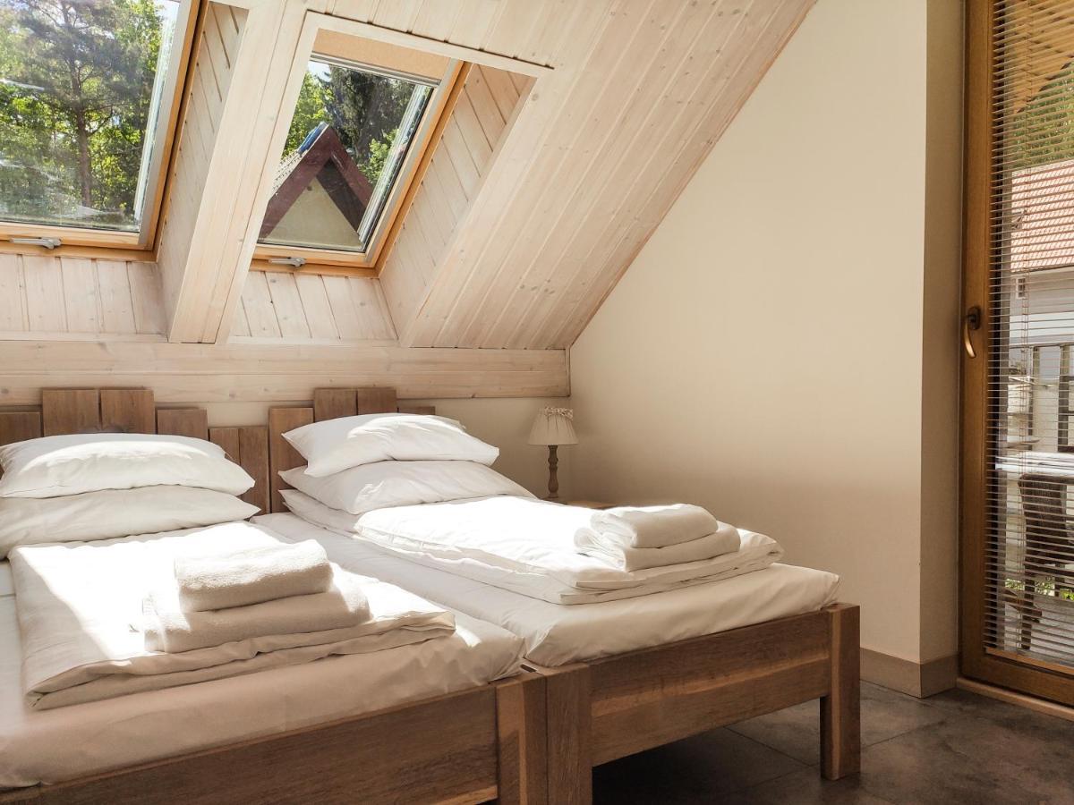 Mazursko - Komfortowe Apartamenty Nad Jeziorem, Sauna, Kominki Na Parterze Kretowiny Luaran gambar