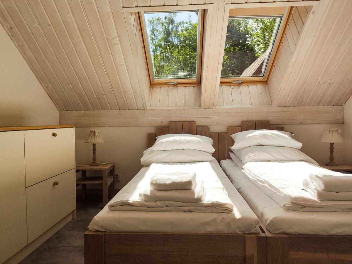 Mazursko - Komfortowe Apartamenty Nad Jeziorem, Sauna, Kominki Na Parterze Kretowiny Luaran gambar