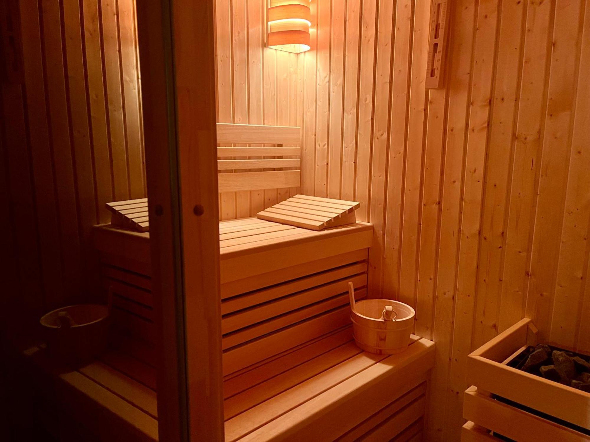 Mazursko - Komfortowe Apartamenty Nad Jeziorem, Sauna, Kominki Na Parterze Kretowiny Luaran gambar